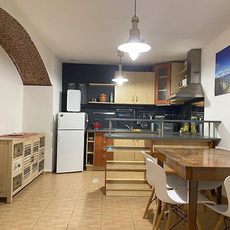 Cozy Garden Apartment In The Heart Of Praga Exterior foto