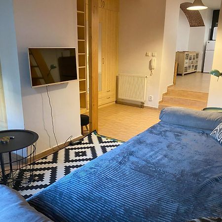 Cozy Garden Apartment In The Heart Of Praga Exterior foto