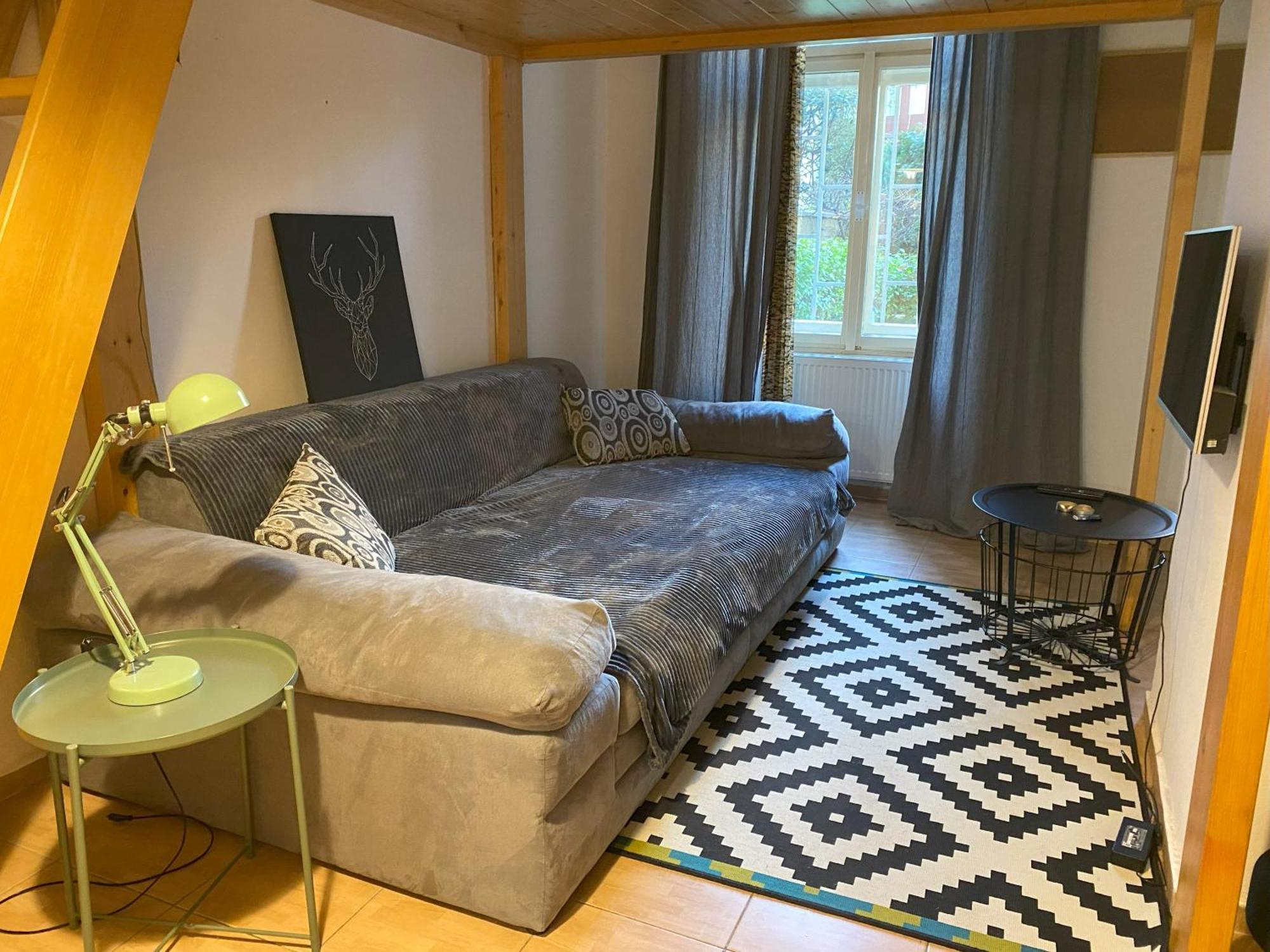 Cozy Garden Apartment In The Heart Of Praga Exterior foto